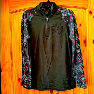 NWOT Cowgirl Tuff Size L 3/4 Zip Cotton Aztec Pink/Black Pullover-Fits Like M.